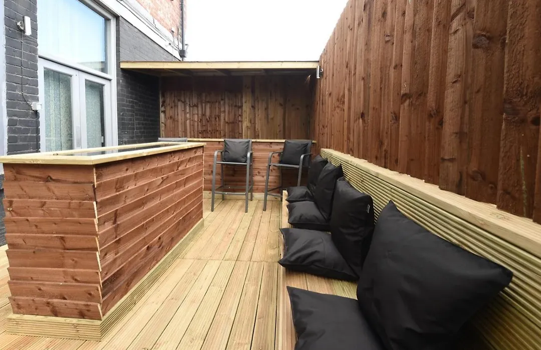 Slps 14 Hot Tub, Bar & Outdoor Terrace-1