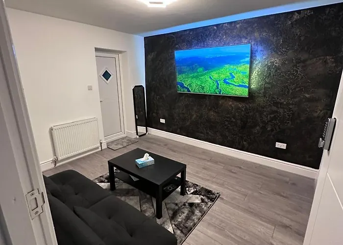 Modern Cozy One Bedroom