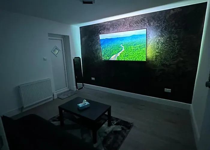 Modern Cozy One Bedroom